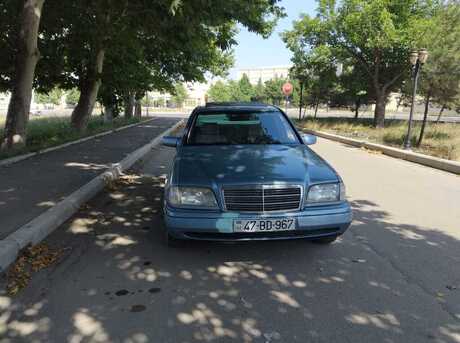 Mercedes C 180