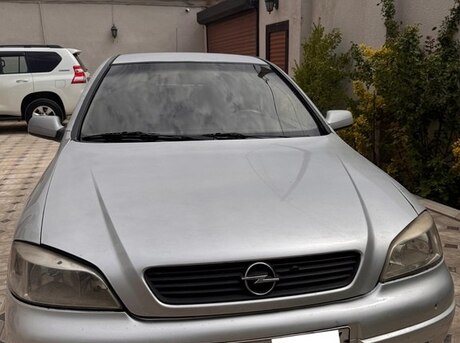 Opel Astra 2000