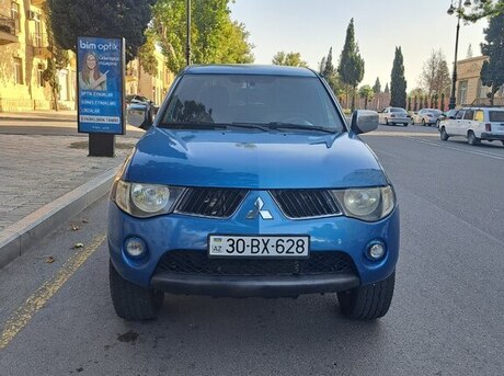 Mitsubishi L200 2009