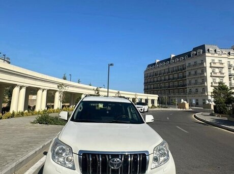 Toyota Land Cruiser Prado 2012