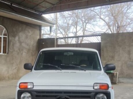 LADA (VAZ) Niva 2007