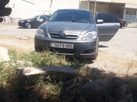 Toyota Corolla 2004