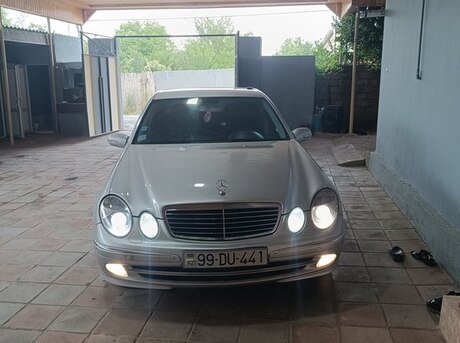 Mercedes E 220 d 2002