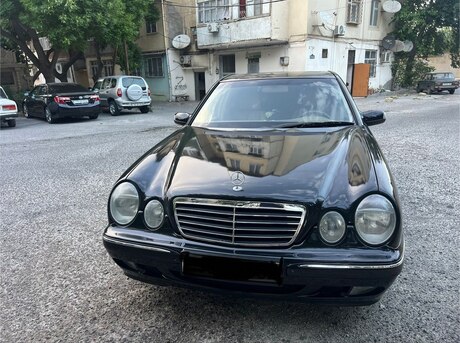 Mercedes E 220 d 2001