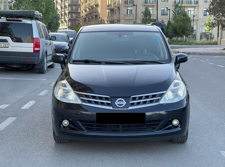 Nissan Tiida 2012