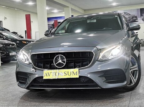 Mercedes E 300