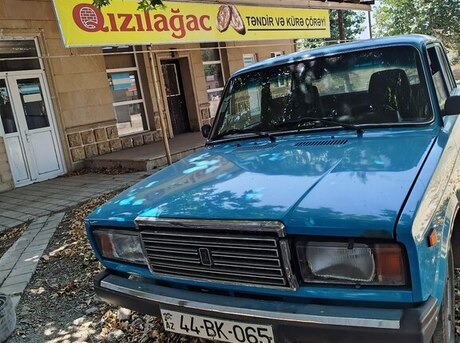 LADA (VAZ) 2107 2000