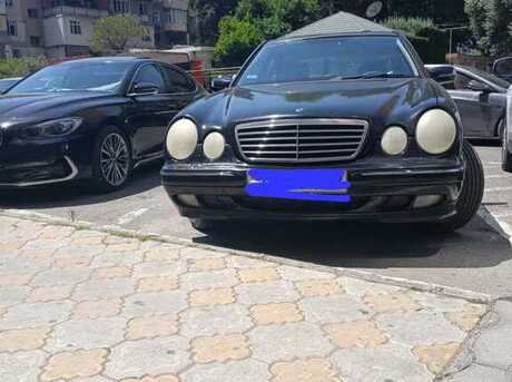 Mercedes E 270