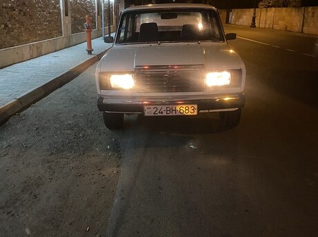 LADA (VAZ) 2107 2000