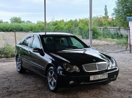 Mercedes C 180