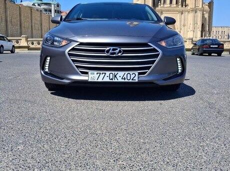 Hyundai Elantra 2018