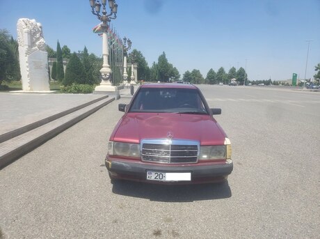 Mercedes 190