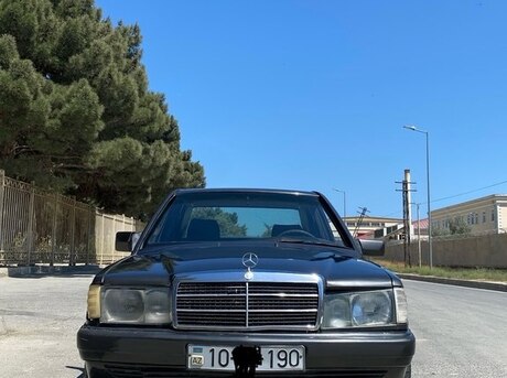 Mercedes 190 1990
