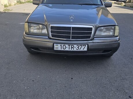 Mercedes C 180