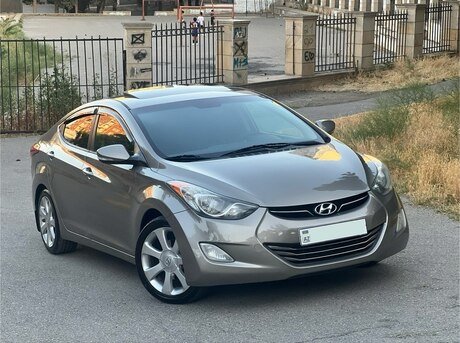 Hyundai Elantra 2013