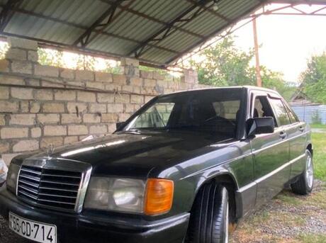Mercedes 190