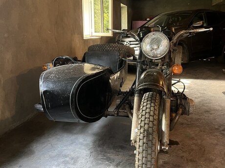 Dnepr 11 1990