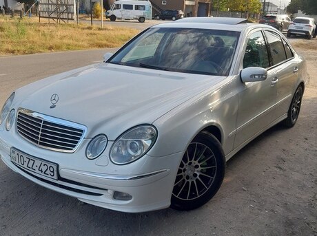 Mercedes E 320