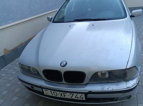 BMW 525