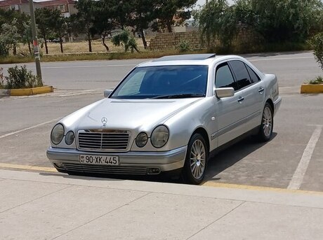 Mercedes E 240 1999