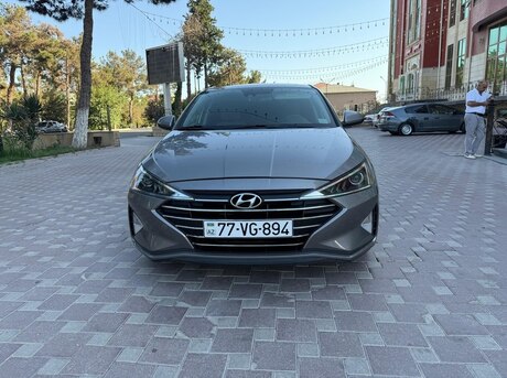 Hyundai Elantra 2019
