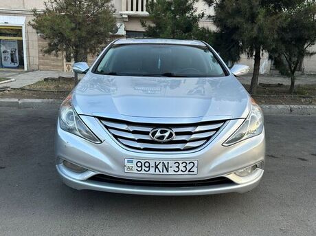 Hyundai Sonata 2010