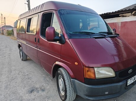 Ford Transit 1999