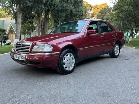 Mercedes C 180