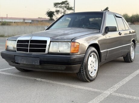 Mercedes 190
