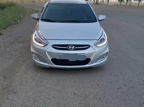 Hyundai Accent 2015