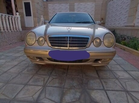 Mercedes E 240 1999