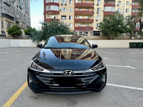 Hyundai Elantra 2020