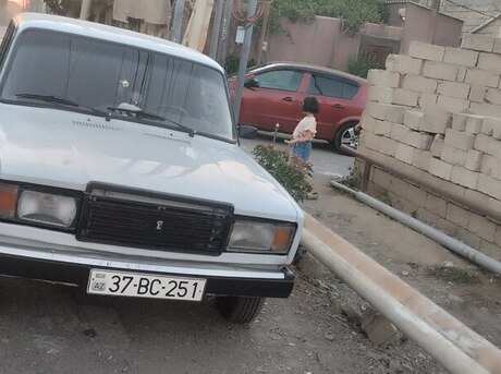 LADA (VAZ) 2107 2005