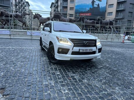 Lexus LX 570 2012
