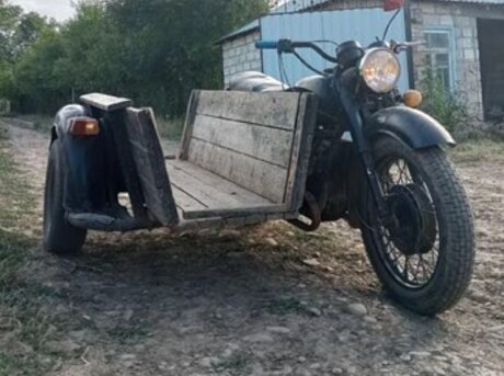Dnepr 11 1990