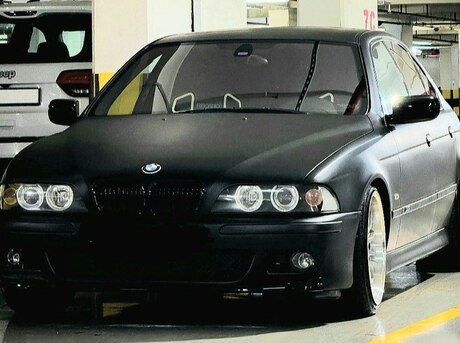 BMW 528