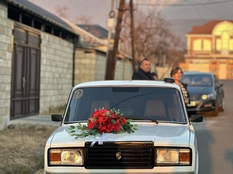 LADA (VAZ) 2107 2001