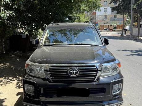 Toyota Land Cruiser 2012