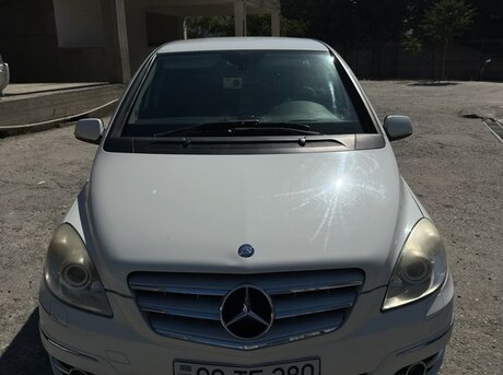 Mercedes B 180 2010