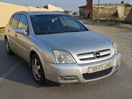 Opel Signum 2003