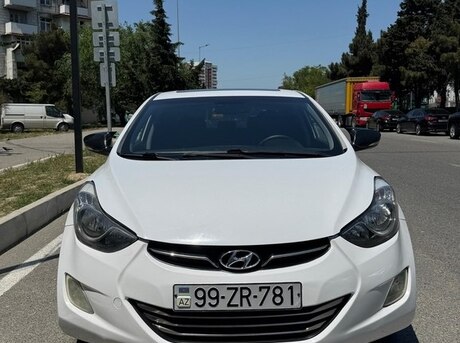 Hyundai Elantra 2013