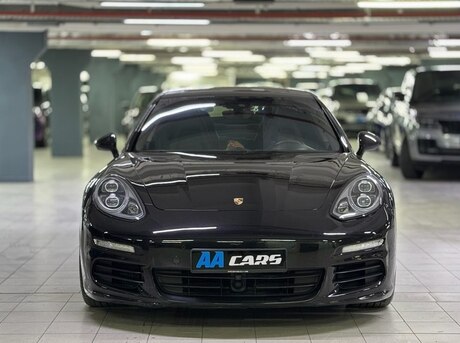 Porsche Panamera 4S Executive