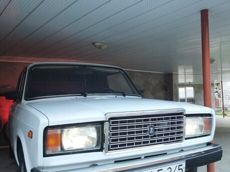 LADA (VAZ) 2107