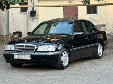 Mercedes C 180