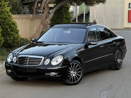 Mercedes E 240