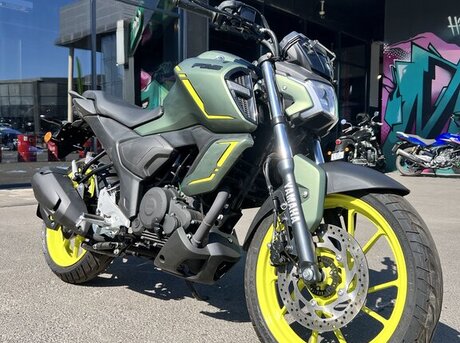 Yamaha FZ-S FI Deluxe