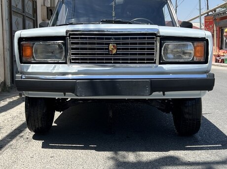 LADA (VAZ) 2107