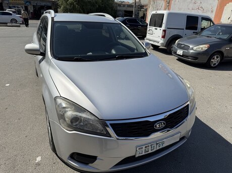 Kia  2010