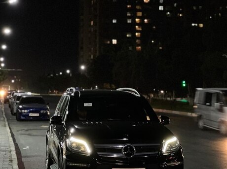 Mercedes GL 500 4MATIC 2014