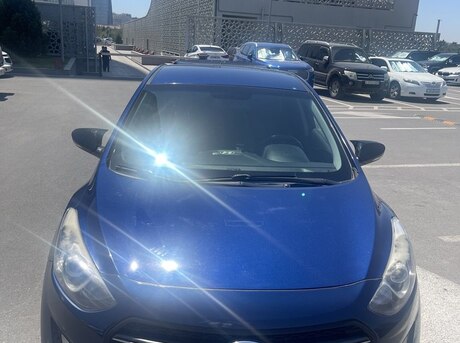 Hyundai i30 2012